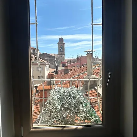 Old Town, Experience Out Of Time