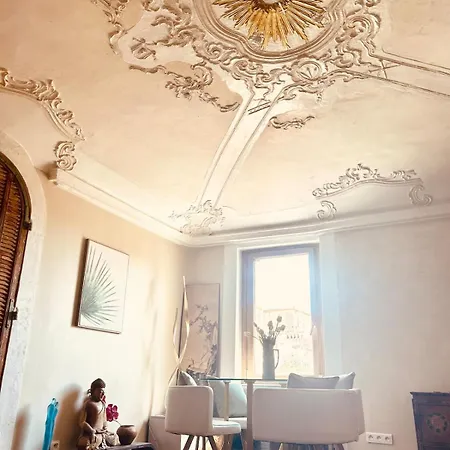 Old Town, Experience Out Of Time Appartamento Nizza